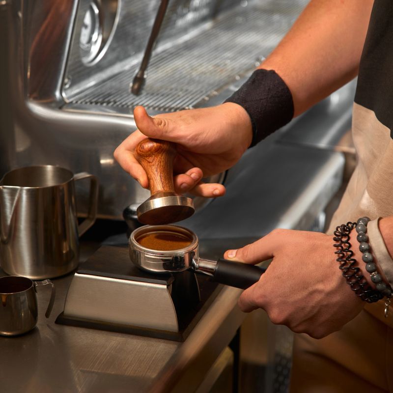 Coffee brewing station with delicate pour over